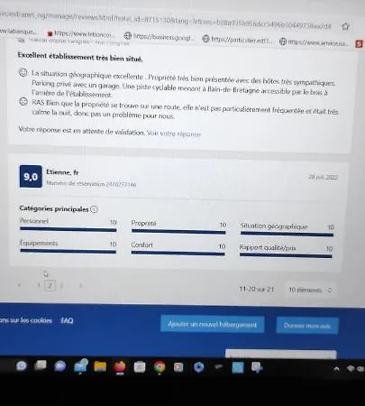 Des Huttes Hébergement de vacances